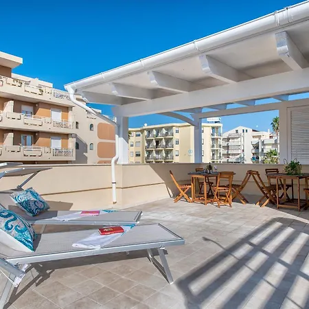 Apartment Pufferfish With Private Terrace